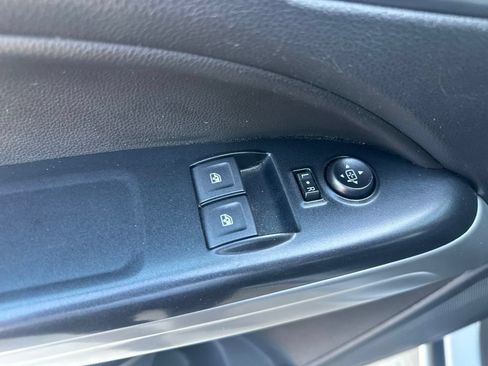 Used 2021 Chevrolet Colorado LT w/ Fleet Safety Package RWD image 7