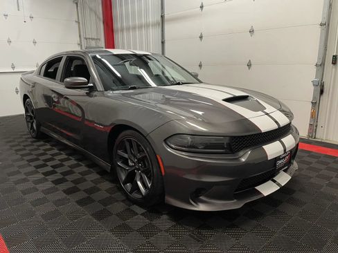 Used 2022 Dodge Charger R/T RWD image 5