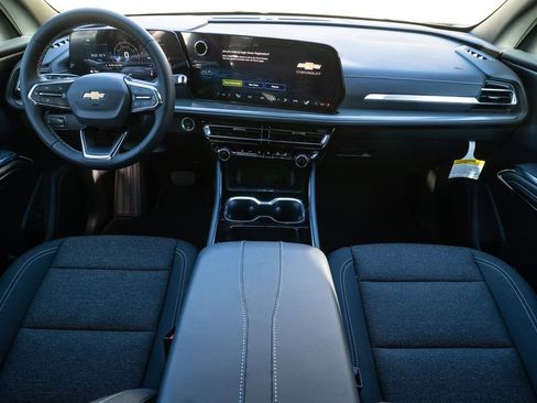 New 2026 Chevrolet Traverse LT image 10