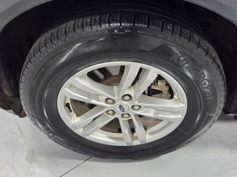 Used 2020 Ford Explorer XLT RWD image 19