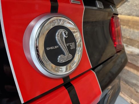 Used 2011 Ford Mustang Shelby GT500 w/ SVT Performance Pkg image 4