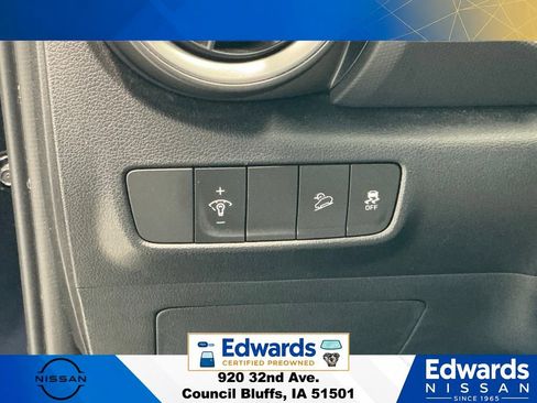 Used 2023 Hyundai Kona SEL w/ Cargo Package AWD/4WD image 21