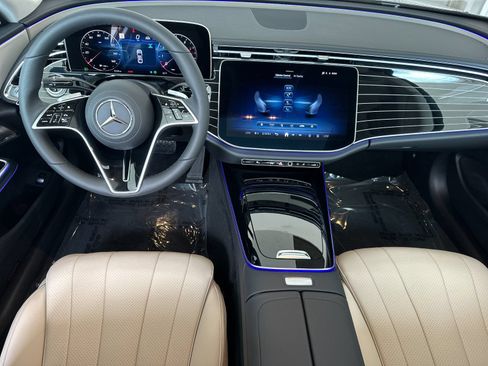 New 2026 Mercedes-Benz E 450 4MATIC Sedan image 3