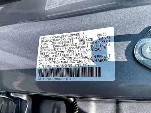 Used 2025 Honda Pilot EX-L image 16