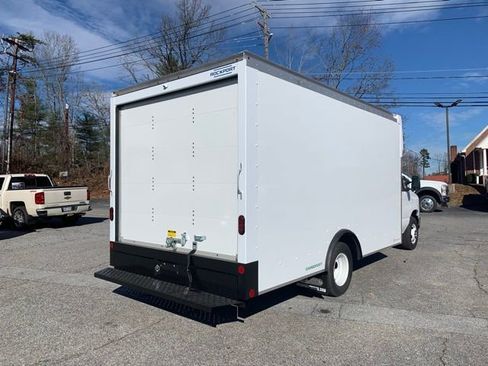 New 2026 Ford E-350 and Econoline 350 Super Duty w/ Power Equipment Group image 8