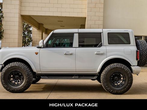 Used 2024 Ford Bronco Badlands image 6