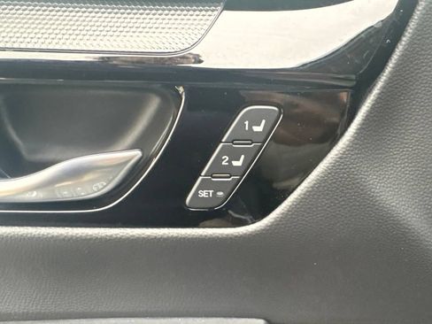Used 2024 Honda CR-V EX-L image 14