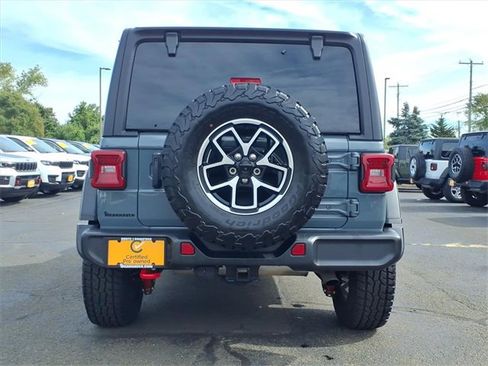 Certified 2024 Jeep Wrangler Unlimited Rubicon image 4