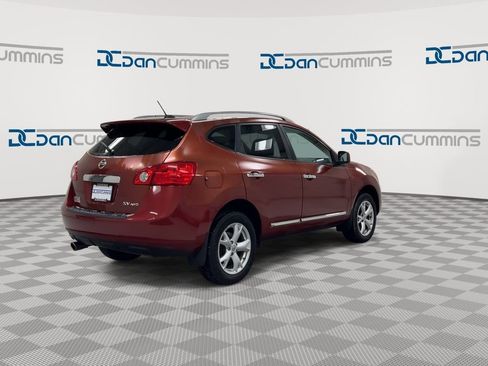 Used 2011 Nissan Rogue SV w/ Premium Pkg image 8
