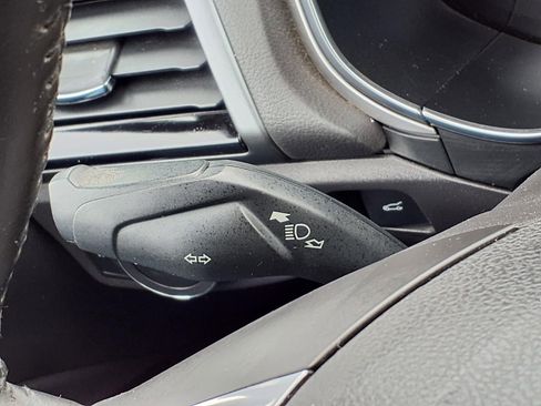 Used 2014 Ford Fusion SE FWD image 19