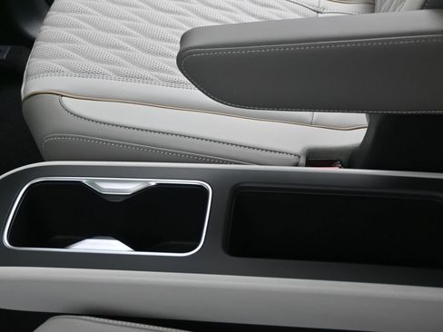 New 2026 INFINITI QX60 Autograph w/ Dark Cargo Package image 24