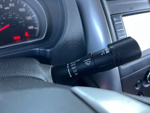 Used 2019 Nissan Versa SV image 23