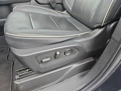 Used 2023 Chevrolet Tahoe Premier RWD image 23