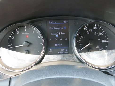 Used 2018 Nissan Rogue SL FWD image 26