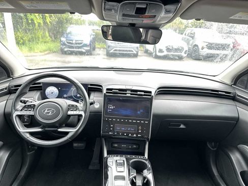 Used 2024 Hyundai Tucson Limited AWD/4WD image 14