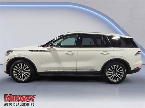 Used 2020 Lincoln Aviator Reserve w/ Elements Package Plus image 2