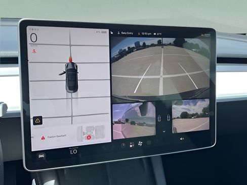 Used 2022 Tesla Model 3 Long Range AWD/4WD image 12