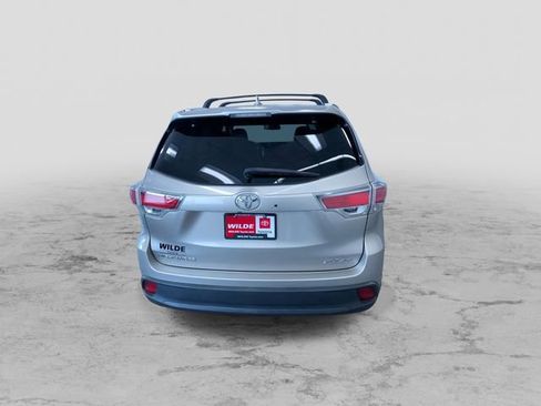 Used 2015 Toyota Highlander XLE image 8