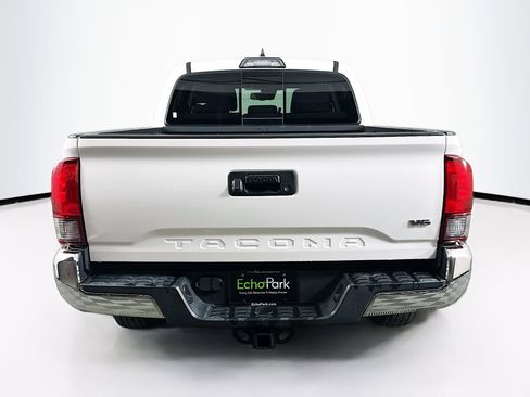 Used 2018 Toyota Tacoma SR5 image 7