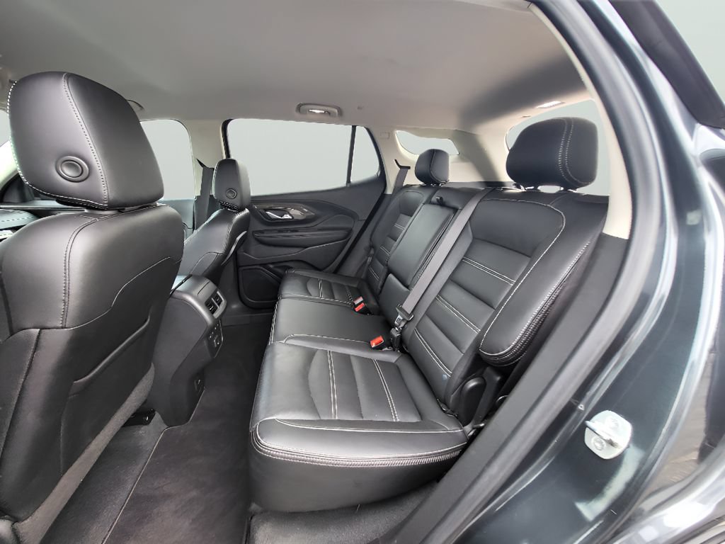 Used 2022 GMC Terrain Denali w/ Denali Premium Package AWD/4WD image 24