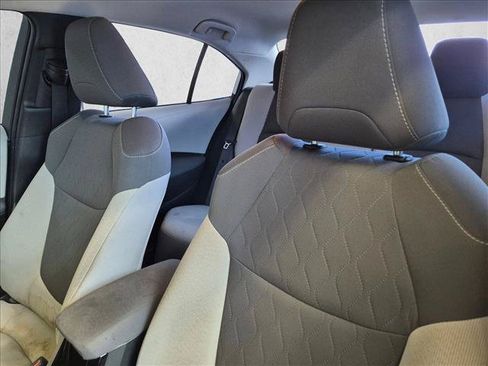Used 2020 Toyota Corolla LE w/ Carpet Mat Package (TMS) FWD image 9