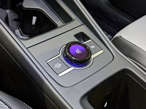 New 2025 Volkswagen Tiguan SE image 20