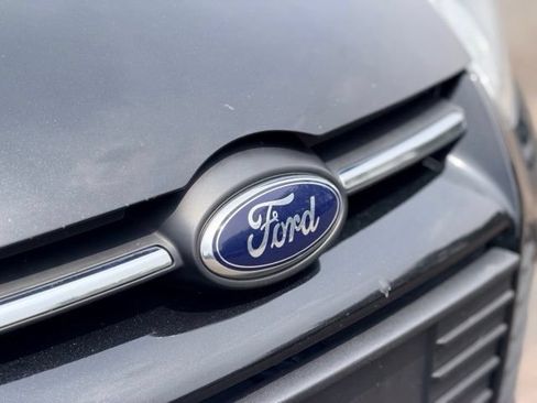 Used 2013 Ford Focus SE FWD image 24