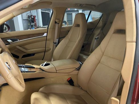 Used 2011 Porsche Panamera image 18