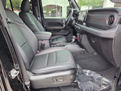 Certified 2026 Jeep Wrangler Unlimited Rubicon 392 w/ Quick Order Package 27X Moab AWD/4WD image 15