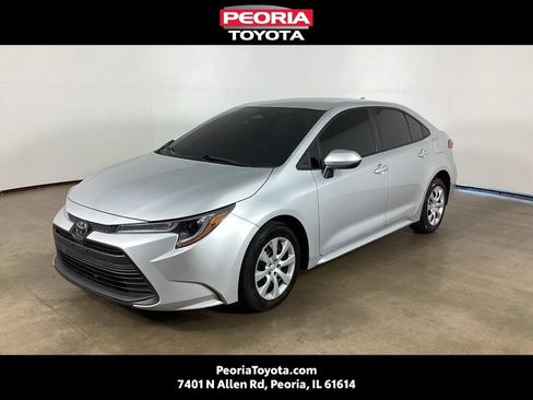 Used 2023 Toyota Corolla LE FWD image 1