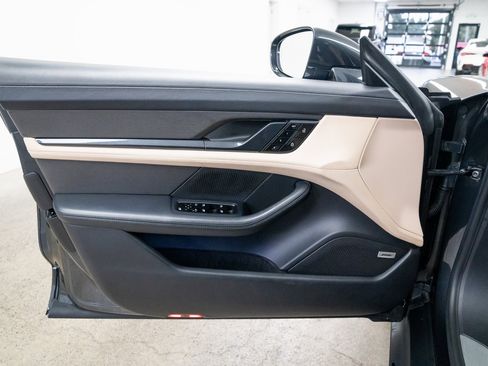 Used 2020 Porsche Taycan Turbo image 17