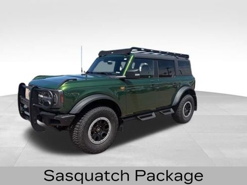 Used 2023 Ford Bronco Badlands AWD/4WD image 3