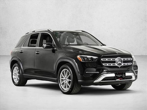 Used 2024 Mercedes-Benz GLE 450e 4MATIC image 3