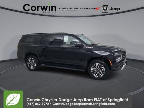 Used 2025 Chevrolet Suburban Z71 AWD/4WD image 1