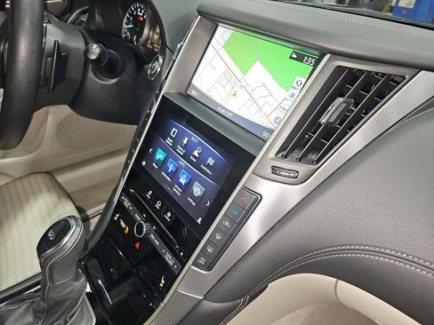 Used 2019 INFINITI Q50 Sport image 17