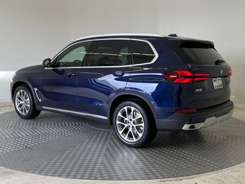 New 2026 BMW X5 xDrive40i w/ Climate Comfort Package image 3