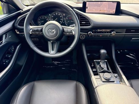 Used 2026 MAZDA MAZDA3 Hatchback w/Premium Plus Pkg image 13
