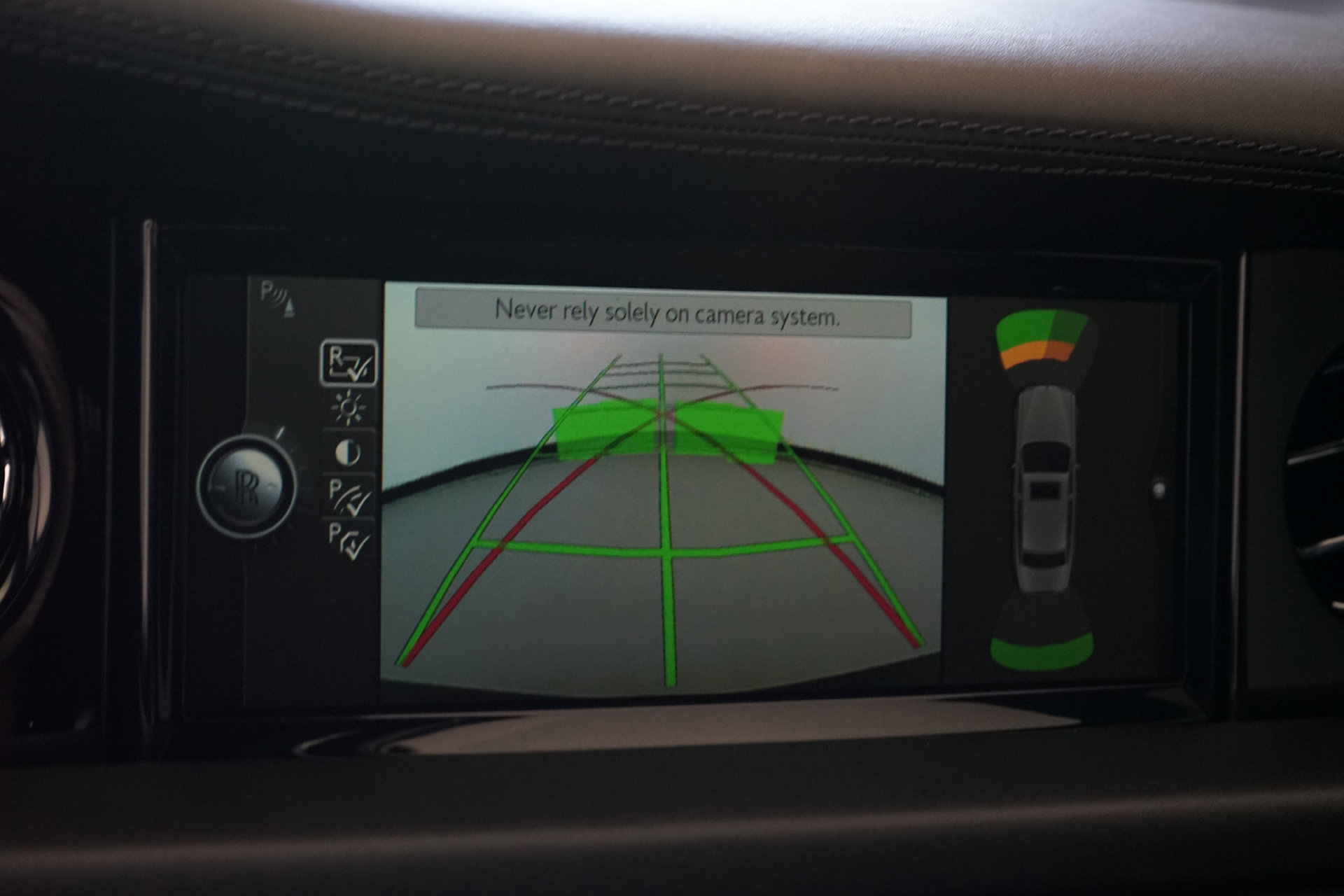 Used 2013 Rolls-Royce Phantom Sedan RWD image 17