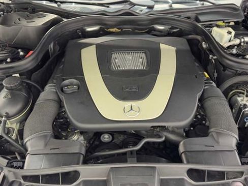 Used 2010 Mercedes-Benz E 350 Sedan image 36