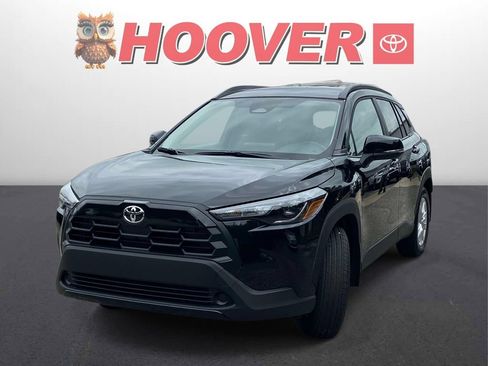 Used 2026 Toyota Corolla Cross LE FWD image 5