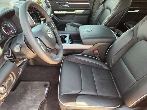 New 2026 RAM 1500 Laramie AWD/4WD image 12