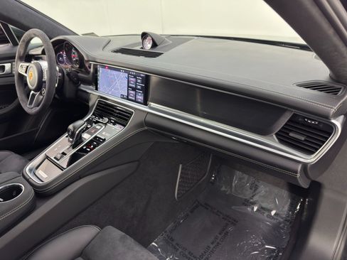 Used 2019 Porsche Panamera GTS AWD/4WD image 15