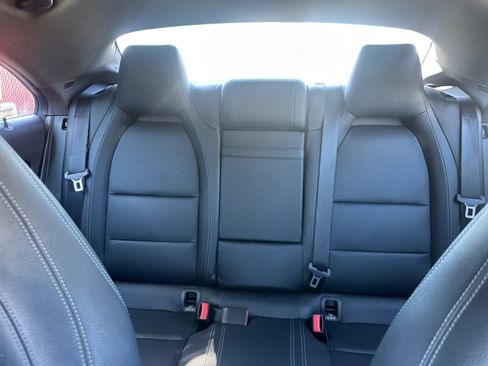 Used 2019 Mercedes-Benz CLA 250 image 25