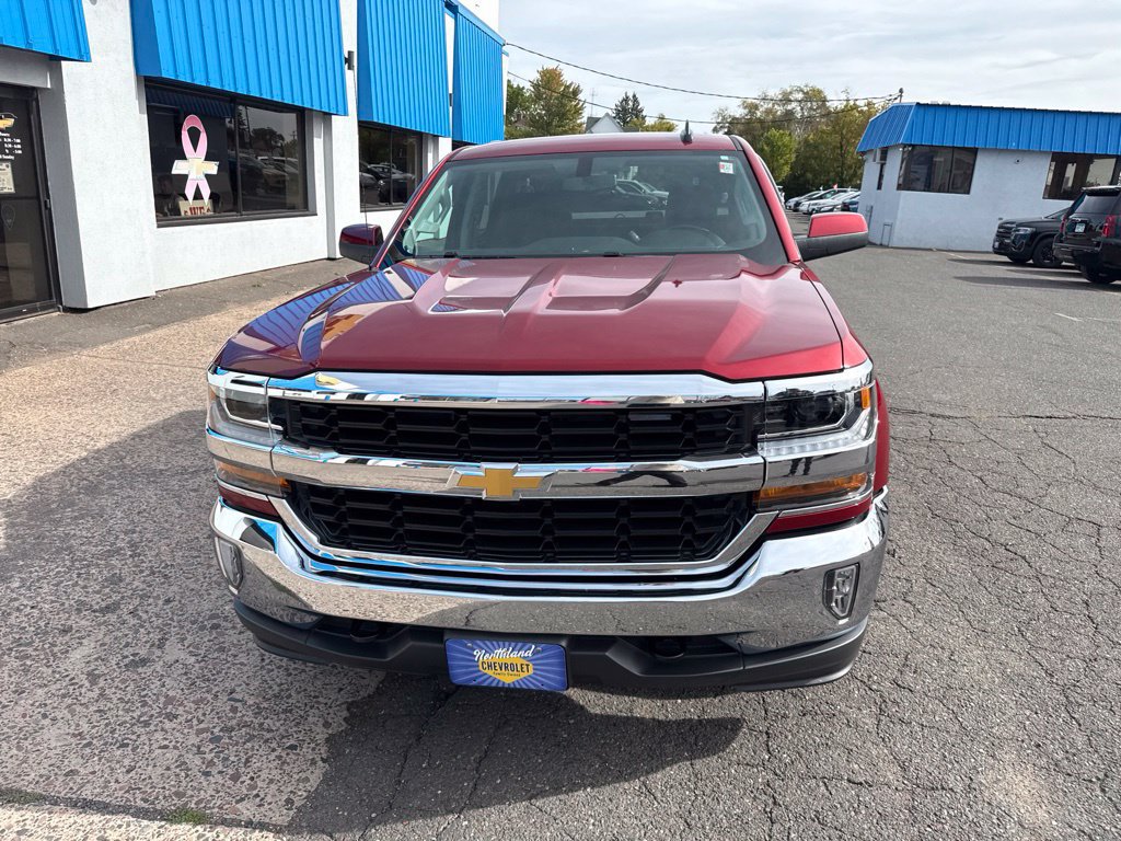 Used 2018 Chevrolet Silverado 1500 LT w/ All Star Edition AWD/4WD image 4