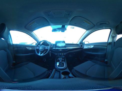 Used 2024 Kia Forte LXS image 40