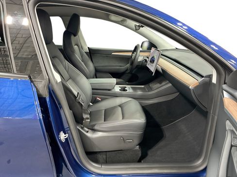 Certified 2023 Tesla Model Y Long Range AWD/4WD image 13