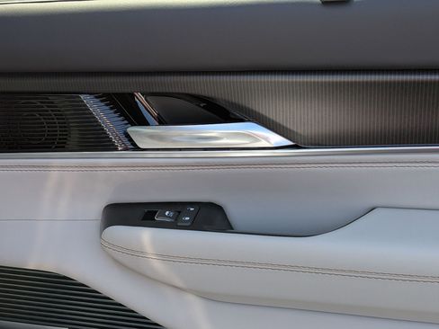 New 2026 Jeep Grand Wagoneer Summit AWD/4WD image 30