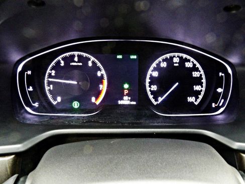 Used 2018 Honda Accord Touring image 15