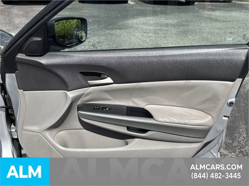 Used 2010 Honda Accord EX-L image 17