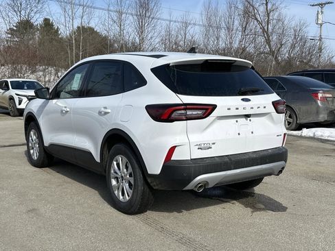 New 2025 Ford Escape PHEV image 5
